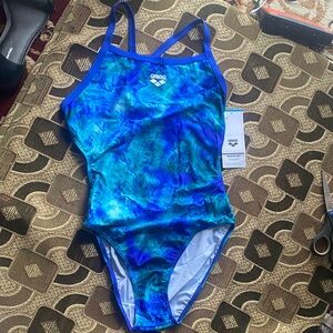 Arena One-Piece Swimsuit Size 32 – Blue Tie-Dye MaxLife Eco Chlorine-Resistant